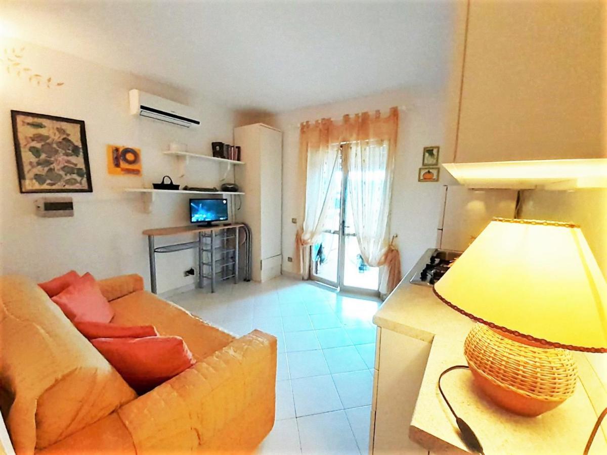 Baia De Bahas - Apartments & Resort Marinella  Ngoại thất bức ảnh