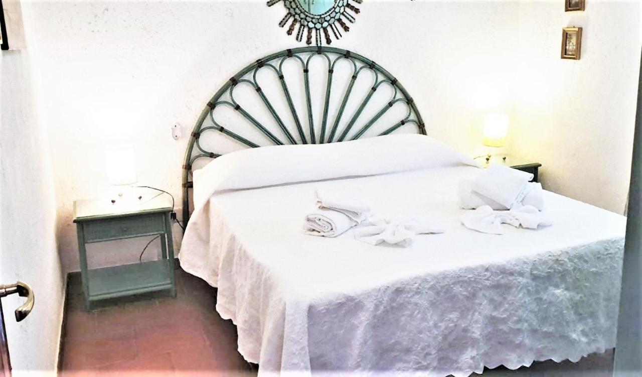 Baia De Bahas - Apartments & Resort Marinella  Ngoại thất bức ảnh