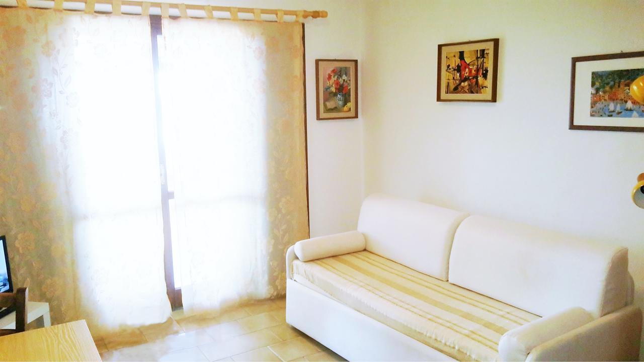 Baia De Bahas - Apartments & Resort Marinella  Ngoại thất bức ảnh