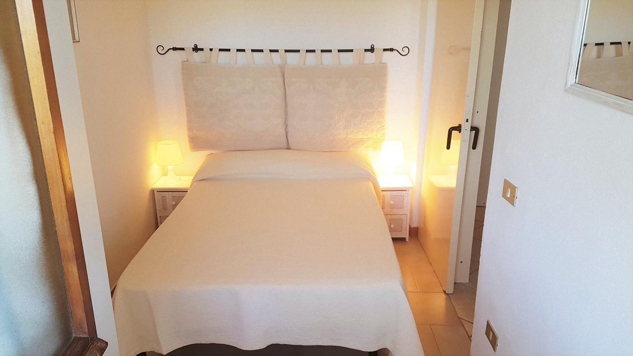 Baia De Bahas - Apartments & Resort Marinella  Ngoại thất bức ảnh